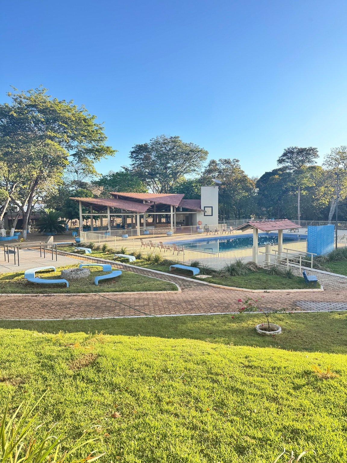 Piscina e área de lazer do Clube Liberty em Palmas